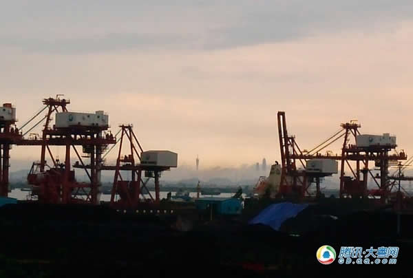 �㶫��ݸ���ֺ�����¥ �������ݡ�С������