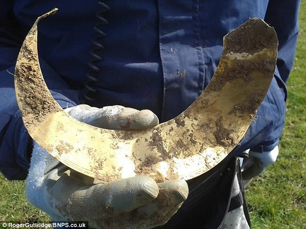 Ӣ��Ѱ�����˷���3500��ǰ�Ŵ�����ƽ���Ȧ