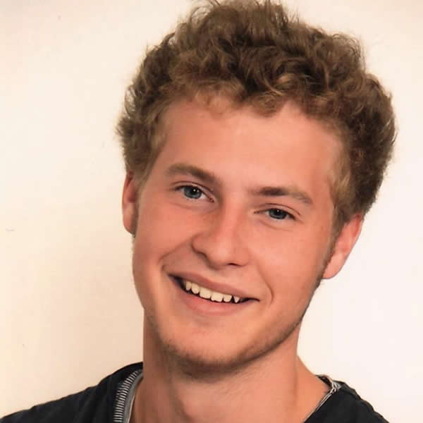 法国18岁少年用无人机拍摄城市风貌遭罚款