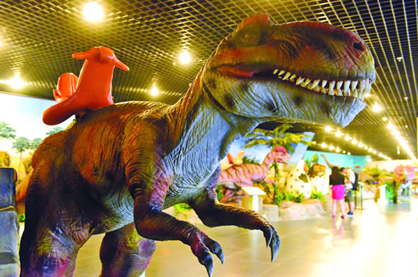 昌吉恐龙馆重磅打造“侏罗纪”恐龙化石展