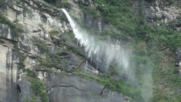 ̨������ذ���ɽ�����ƹ��ٲ�