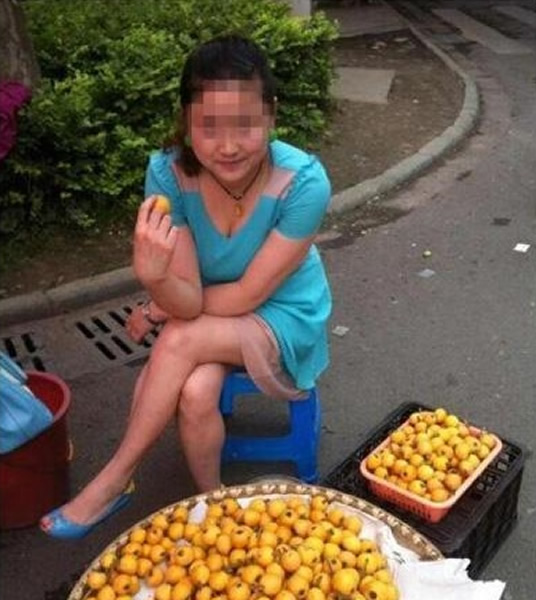 怀疑虐鸟的“枇杷西施”