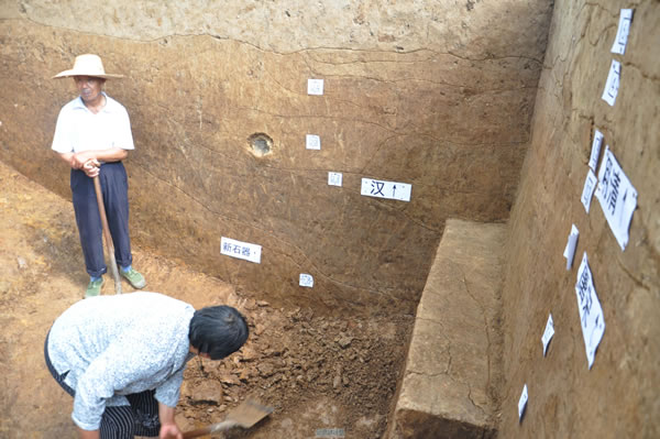 东壕沟发掘现场