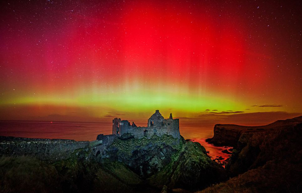 位于安特里姆北部海岸的邓卢斯城堡(作者:Martina Gardiner)