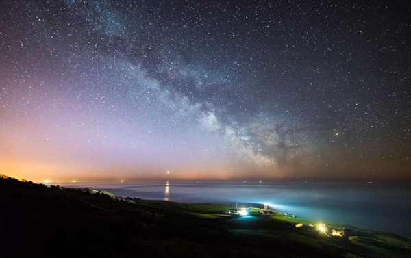 英国举办夜空摄影大赛,展示震撼奇景照片(作者:Ainsley Bennett)