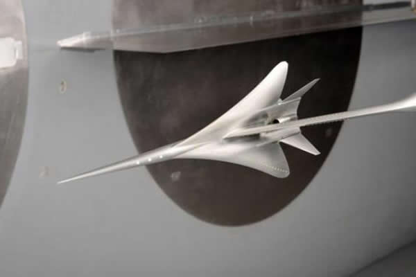 �����о����ĵĹ���ʦ���ڲ��Գ����ٿͻ�������Ϊ���������֣���Э��ʽ�ͻ����Ӱ���