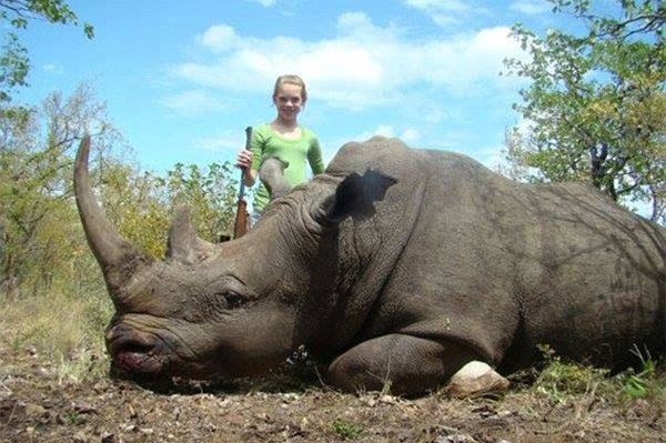 ����Ů��ѧ���ڷ�����ɱ����Ұ����������ŭ