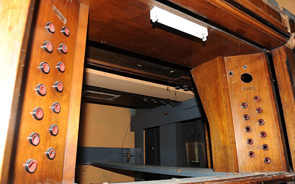 三明治在这架风琴中被发现