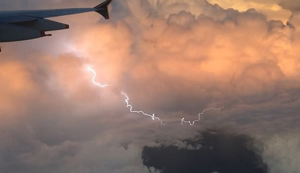 �¼��º��տͻ�����ʱ��������