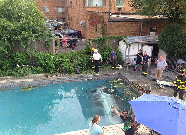 ����Ů�Ӽݳ����⿪����Ӿ��