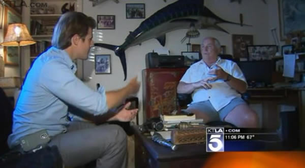 美国76岁钓鱼爱好者在阿拉斯加海岸钓起218公斤重大比目鱼