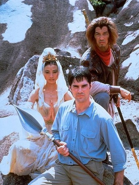 《Badlands》流出剧照,造型让人冒冷汗