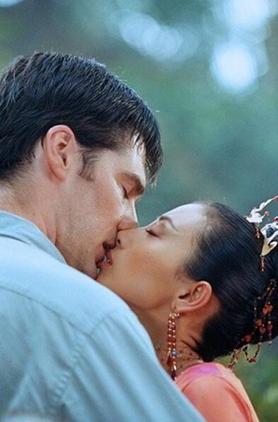 可能是唐三藏的角色还跟人亲嘴