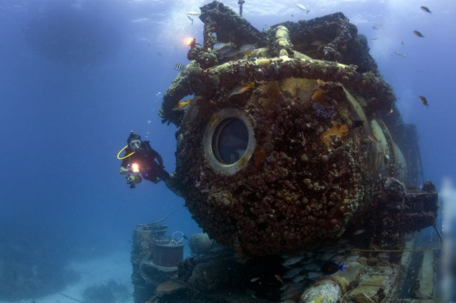 ���Ȱ������о��Ŷ���ס��һ����У�ʹ�С��Ǳˮ��