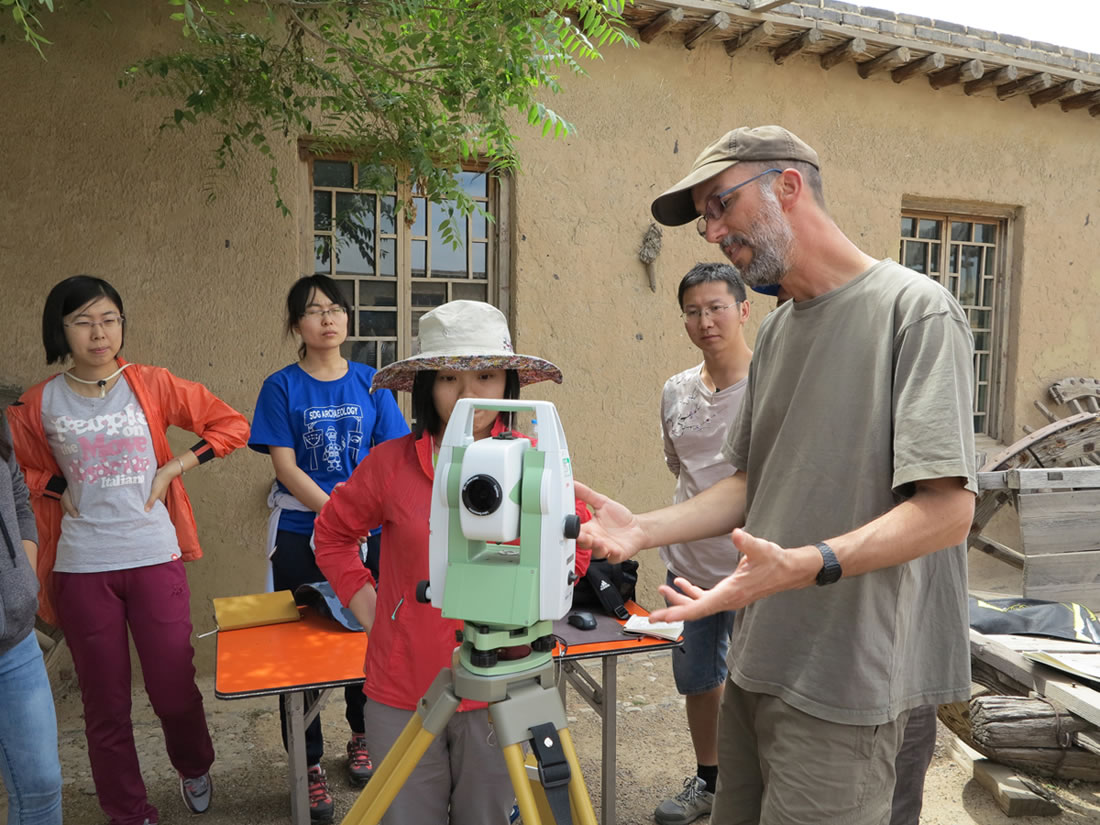 宁夏灵武水洞沟遗址举办“旧石器遗址野外发掘数字化技术研讨班”