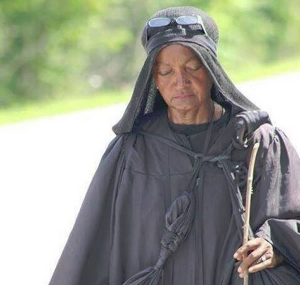 ���غ���Ů��ͽ���������� û����֪����Ҫȥ����