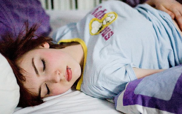 美国心理科学协会杂志最新研究指出:长期睡眠