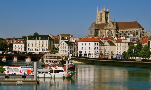 ������Ī�Ƿ�Ժ������ͼΪĪ�Ƿ�ò��