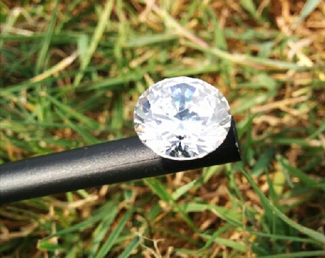 �ÿż�ֵ����15���Ԫ����ʯ���������һ��Ѱ���ȡ�