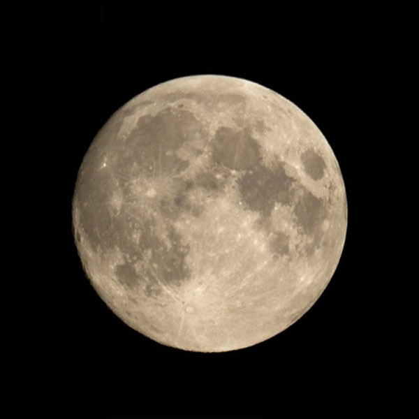 百年来第39大的超级月亮8月11日凌晨2时上演