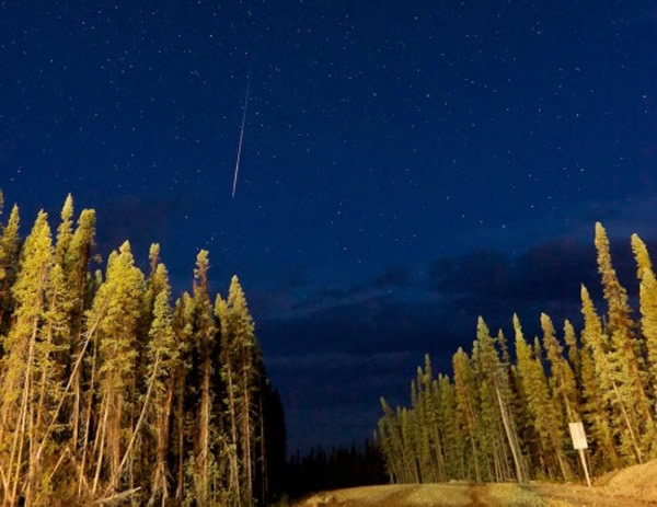 2014��7��30�����ڼ��ô��е߸��ױ��ǵ�Ӣ����������