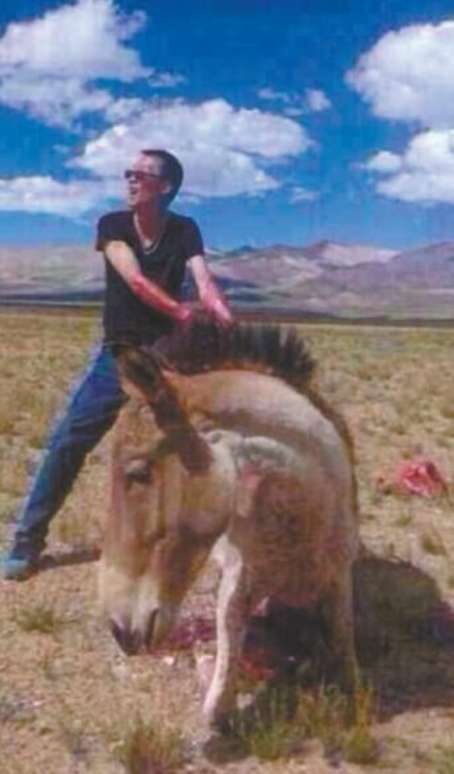 ����Űɱ��Ұ¿������ײ�� ������ٺ󿪳��ƶ�