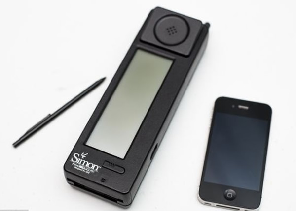 IBM Simon(��)��iPhone 4s(��)�Ƚϣ�������ްԡ�