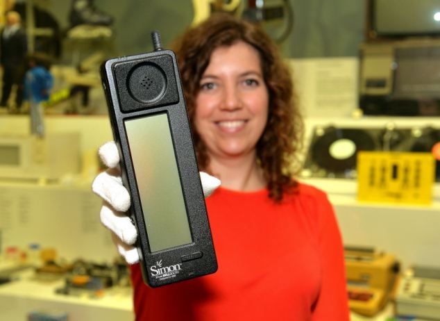 IBM Simon��������ʱ������̽���ʿ����ϧ�֡�