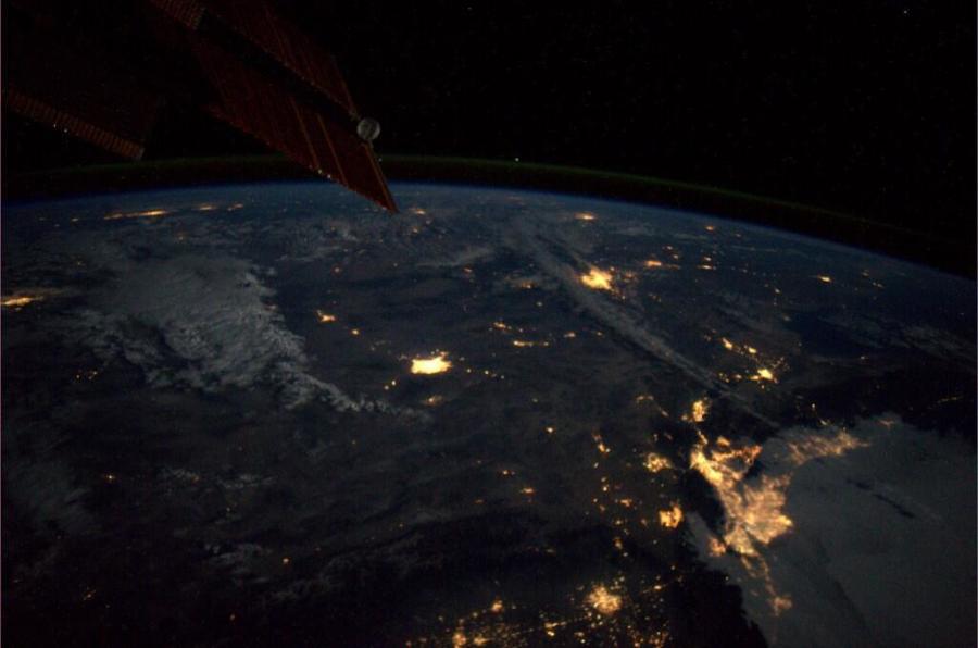 �����Ա��˹����������������������·�����ɼ����ʥ���ꡣ