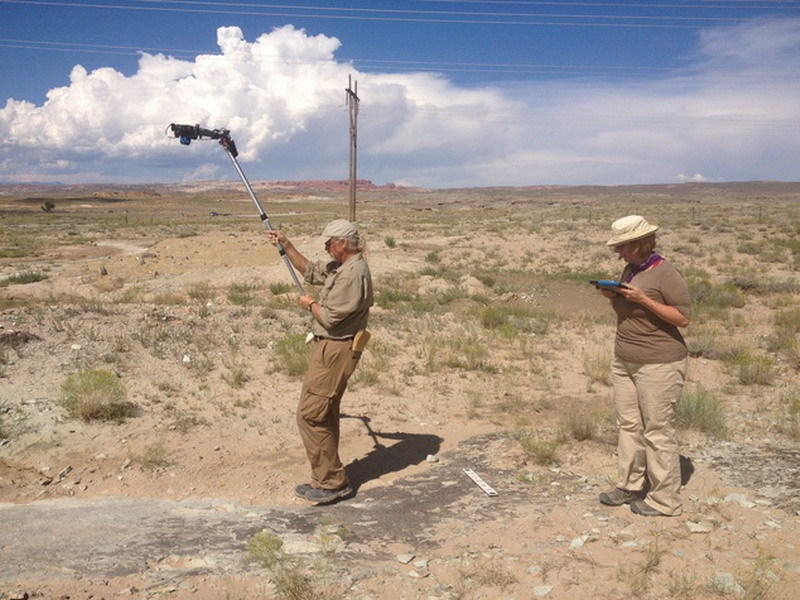 美国犹他州1.12亿年前“恐龙迪厅”将向公众开放 保存10种恐龙留下的200多个足迹化石