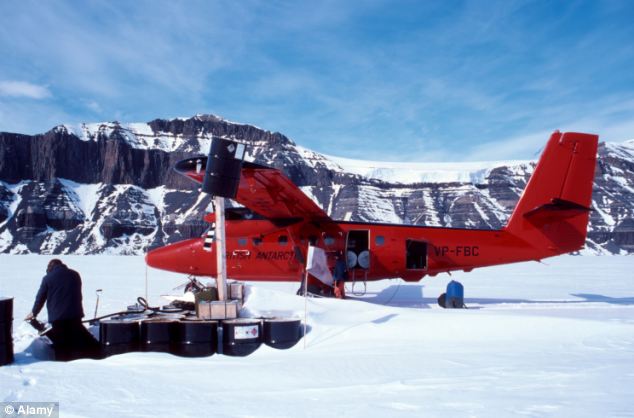 Ӣ����ѧ�����ϼ���ԭ�·��־޴�����