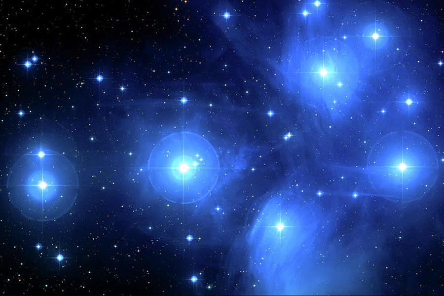 科学家确认昴星团距离我们444光年