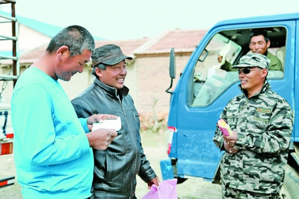 阿巴嘎旗牧民的一次举报 催生我国首个马背文物保护队