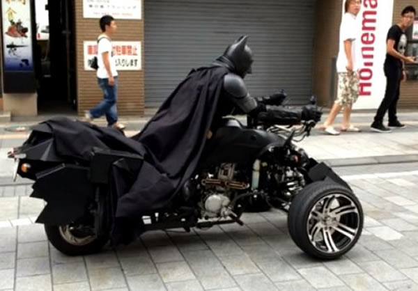 大侠他今天出门逛街罗。