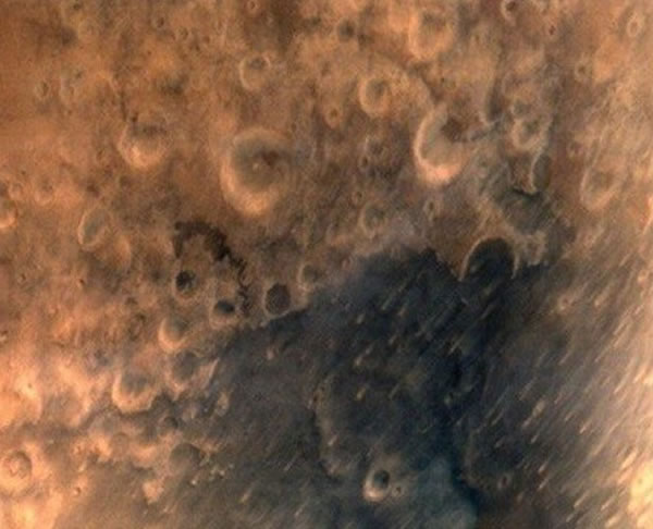 印度火星探测器传回首张火星照片 - 神秘的地球