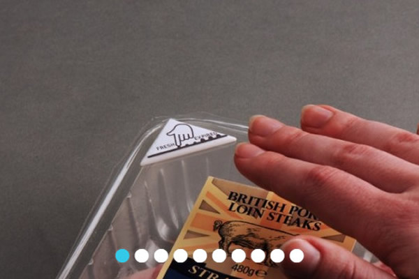 标签凹凸不平表示包装内食物不新鲜