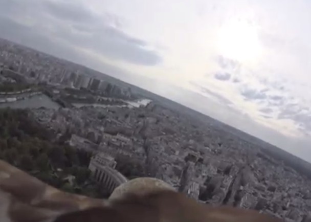 ���ڿɴ���һ���Ƕȹ��Ͱ���羰