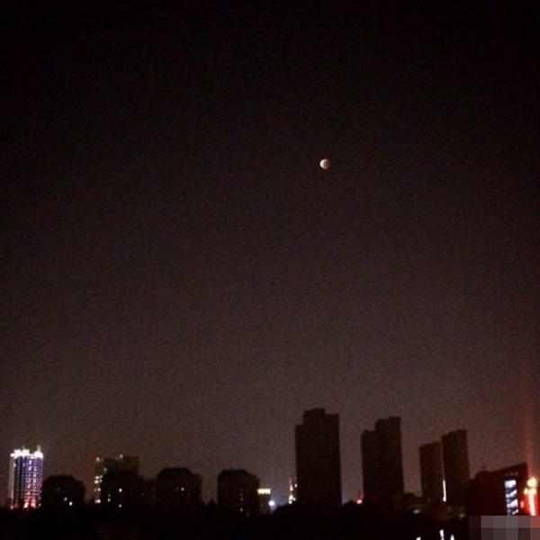 �������������º������߹ҵ�һ��