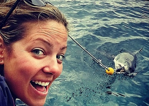 布鲁尔(图)称,能拍到大白鲨的照片,纯属幸运。