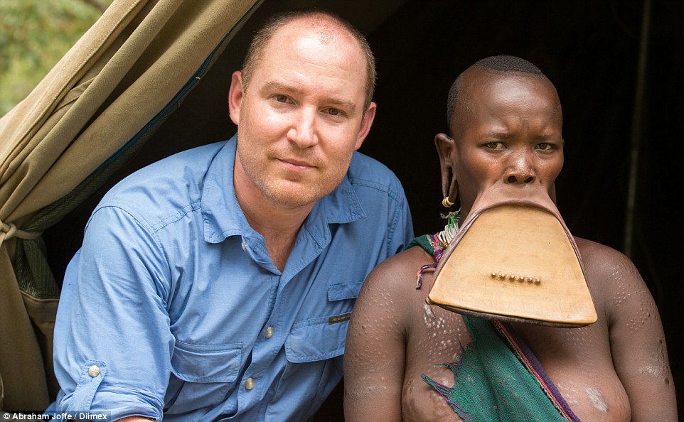 �����������ϲ�ƫԶɽ���з��֡�������󴽵�Ů�ˡ�