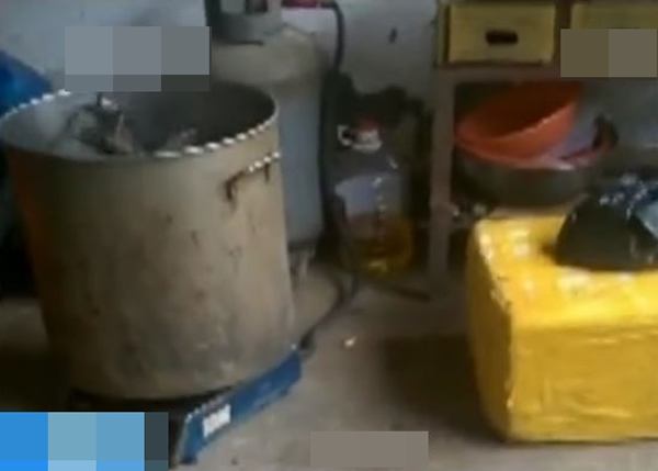 ͼΪ���������ˮͰ�����¯