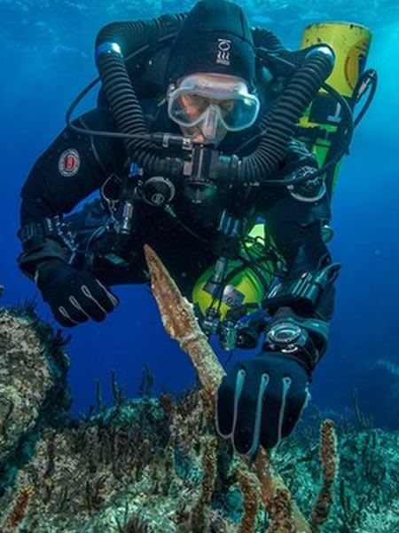 ���ʿ���ѧ��С�������ھ�һ��2000��ǰ��ʧ�µĹų����к�