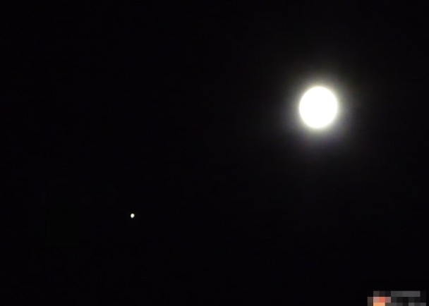 本周六(18日)凌晨将会有“木星合月”天象