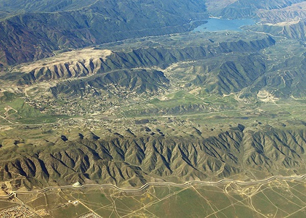 ר��ָ�����жϲ���˶��ѽӽ��ر��㡣ͼΪ����һ�ζϲ㡣