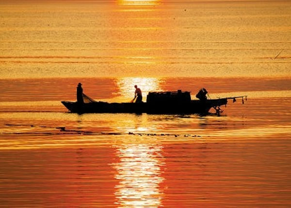 �й���һ��ˮ��۶���������١�������