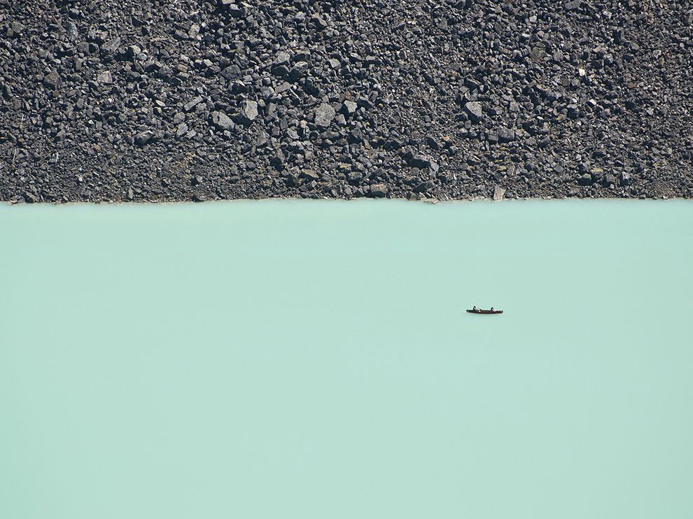 ���ô�����ҹ�԰�Ӹ����£�������Сʯ