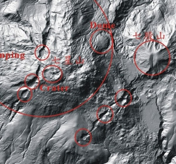 ͼɽɽˮӱѹȺͻɽѿڵΡ ͼƬʥṩ