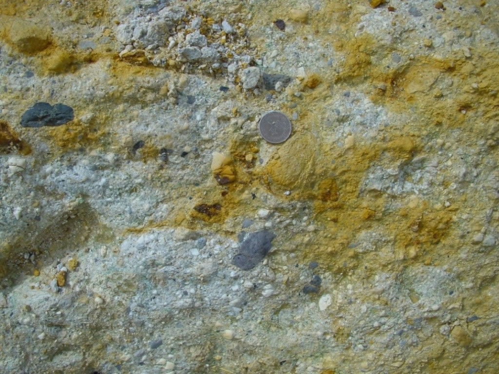 ͼɽɽˮӱѹȺͻɽѿڵΡ ͼƬʥṩ