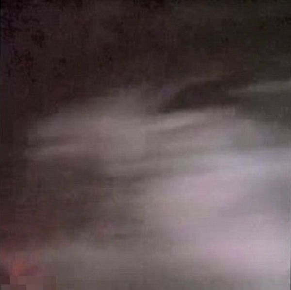 迪安坚称拍到的白影是鬼魂