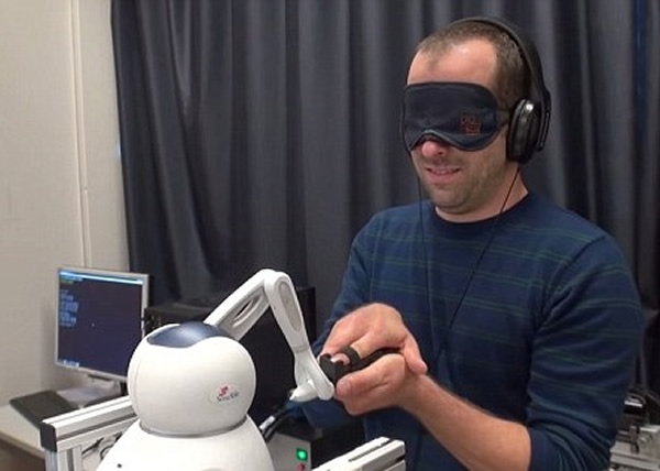 ÿ3���ܲ�������һ�˱�ʾ���о��Լ������Ӻʹ��������е��Լ�����ƶ���